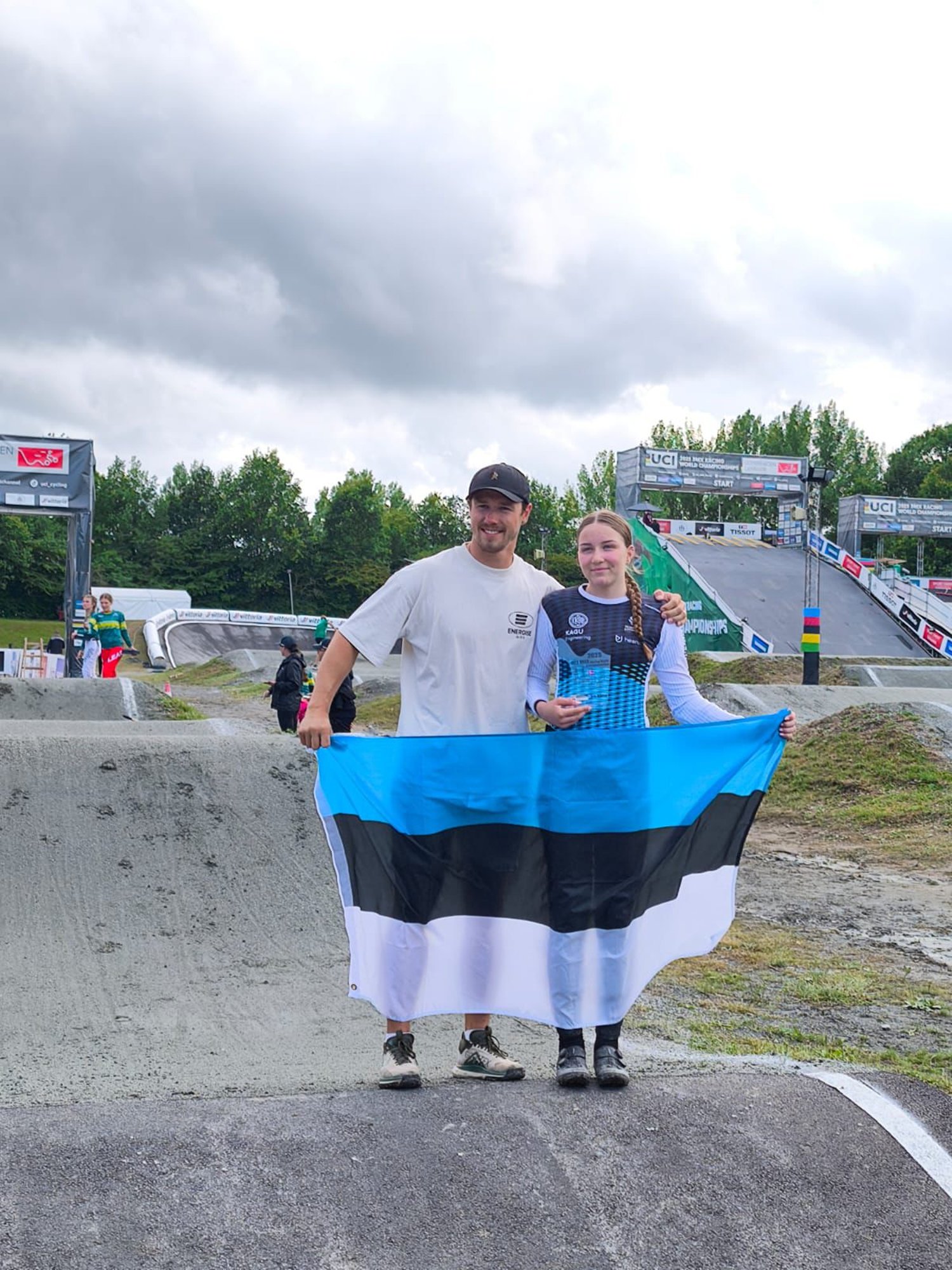 Eesti BMX-tüdruk võitis olümpiaala maailmameistrivõistlustel oma vanuseklassis pronksmedali