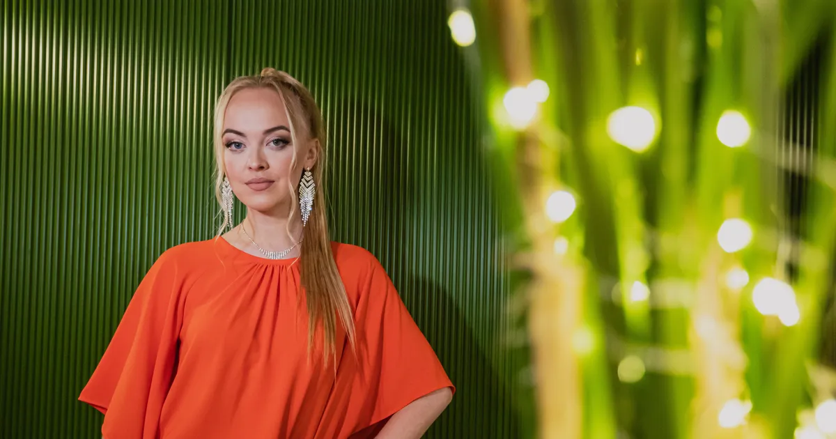 VIDEO ⟩ «Mul on kõriauguni sellest Londonist!» Sisulooja Lisabet Loigu tehti lennujaamas rahast lagedaks