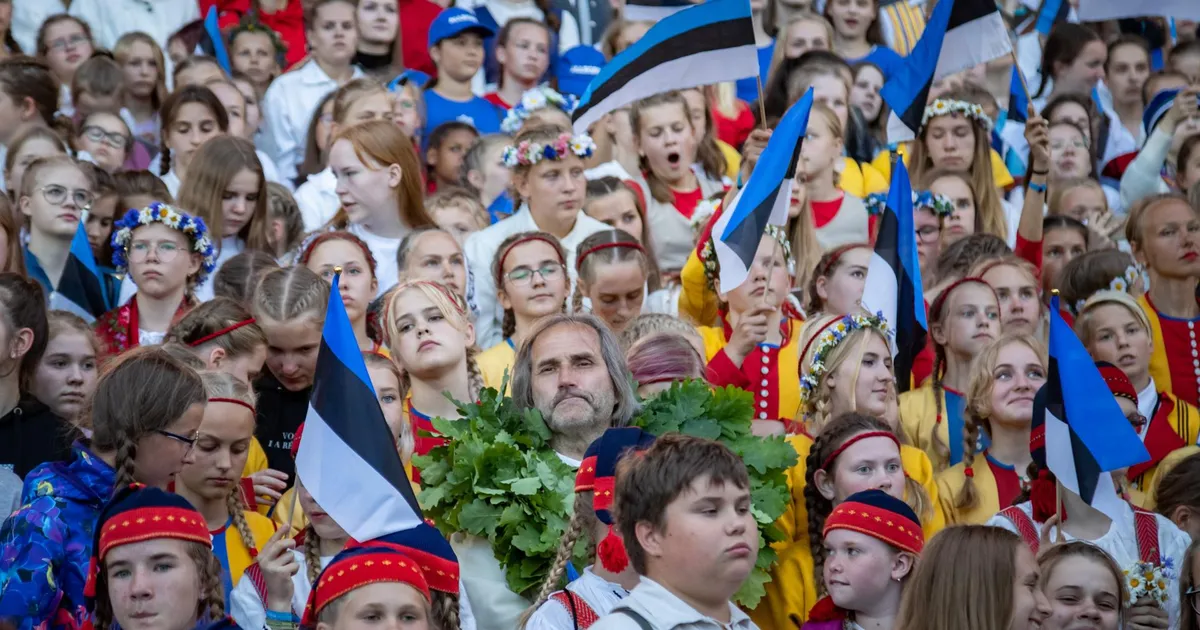 OTSEÜLEKANNE ⟩ Laulupeo avakontsert Tallinna lauluväljakul