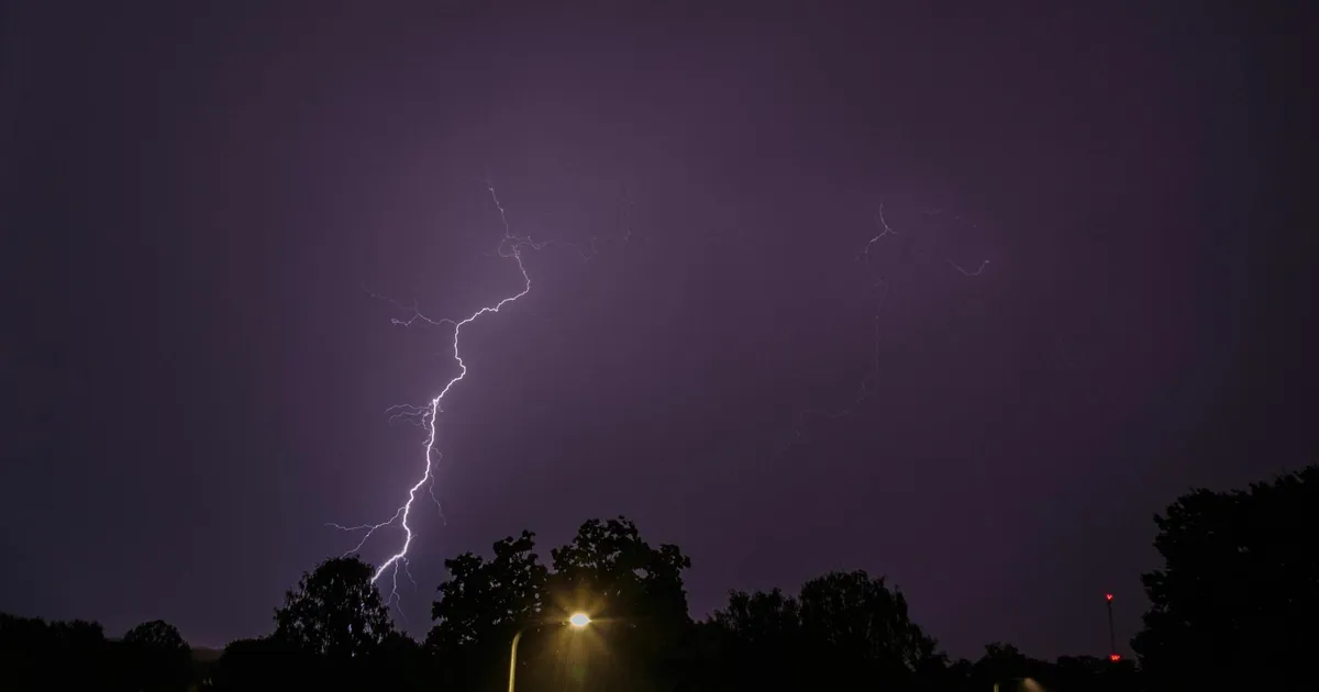 TORMIBLOGI ⟩ Keskkonnaagentuur andis Lõuna-Eestile teise taseme äikese ja tuule hoiatuse