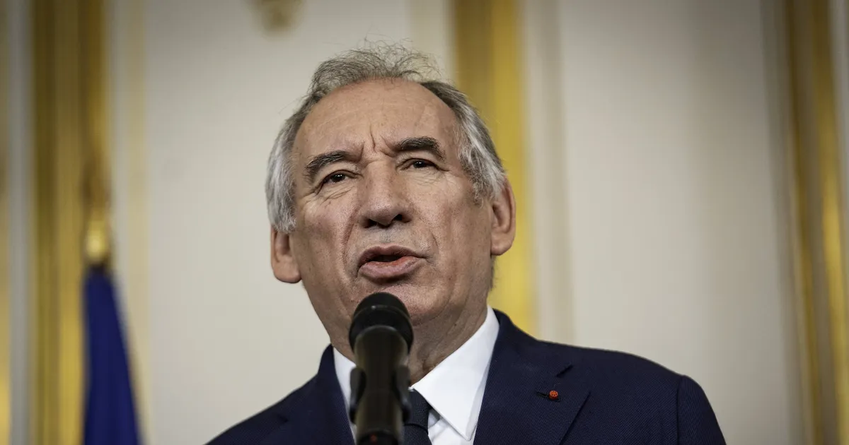 Prantsusmaa peaminister pakkus kokkuhoiumeetmena välja kahest riigipühast loobumise