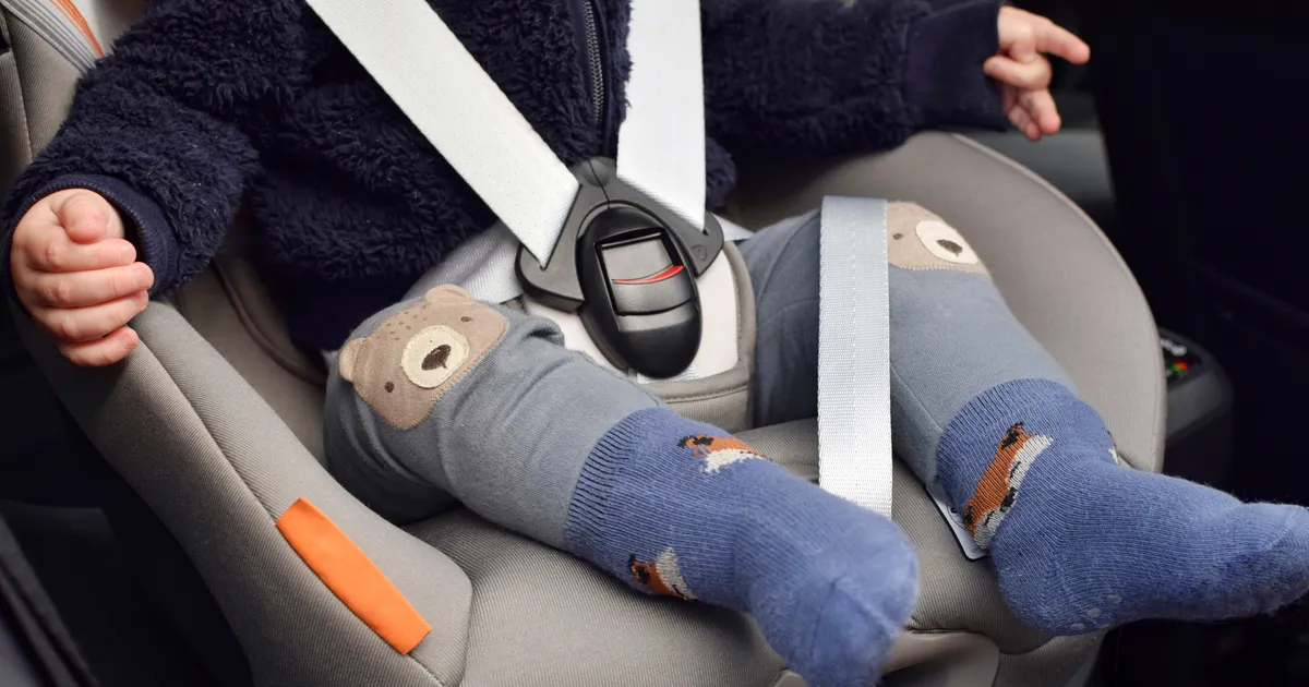 Laps süles autoga sõitmine tõi 400 eurot trahvi