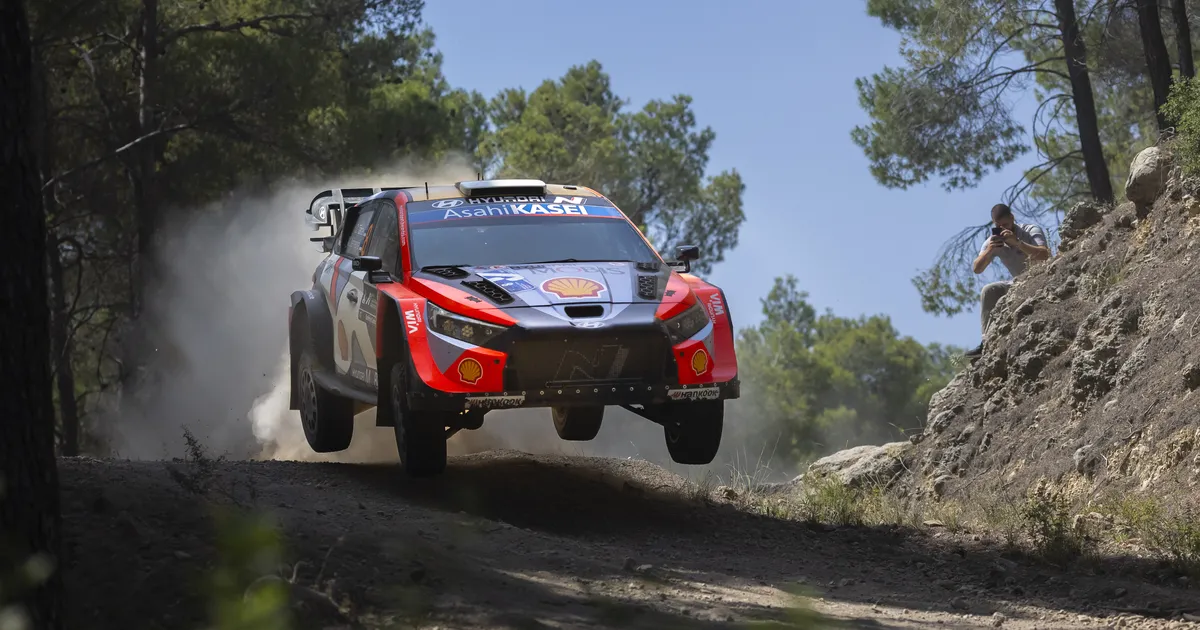 Lennurežiimi käivitanud Tänak sisenes etapivõiduga tiitlivõitlusesse