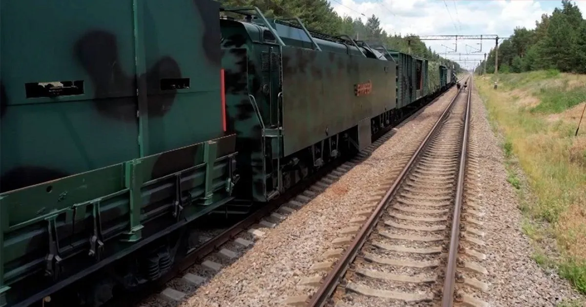 Selline näeb välja venelaste soomusrong – kas sel on moodsas sõjas mõtet?