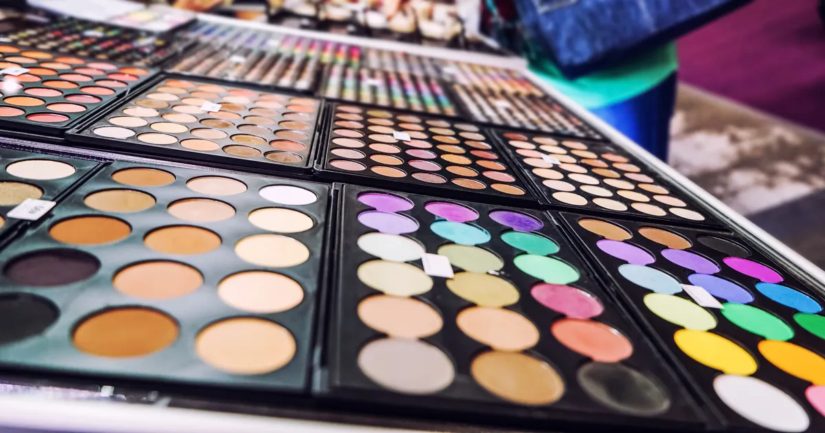 Tartlanna tellis paarieurose kosmeetikatestrite paki: pangakontolt kadus kogu raha