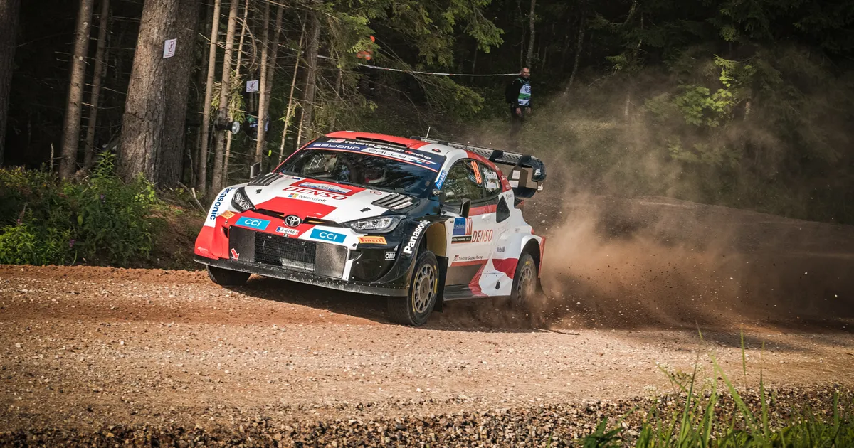 VIDEO ⟩ WRC-sõitjad annavad juba Eesti teedel kuuma