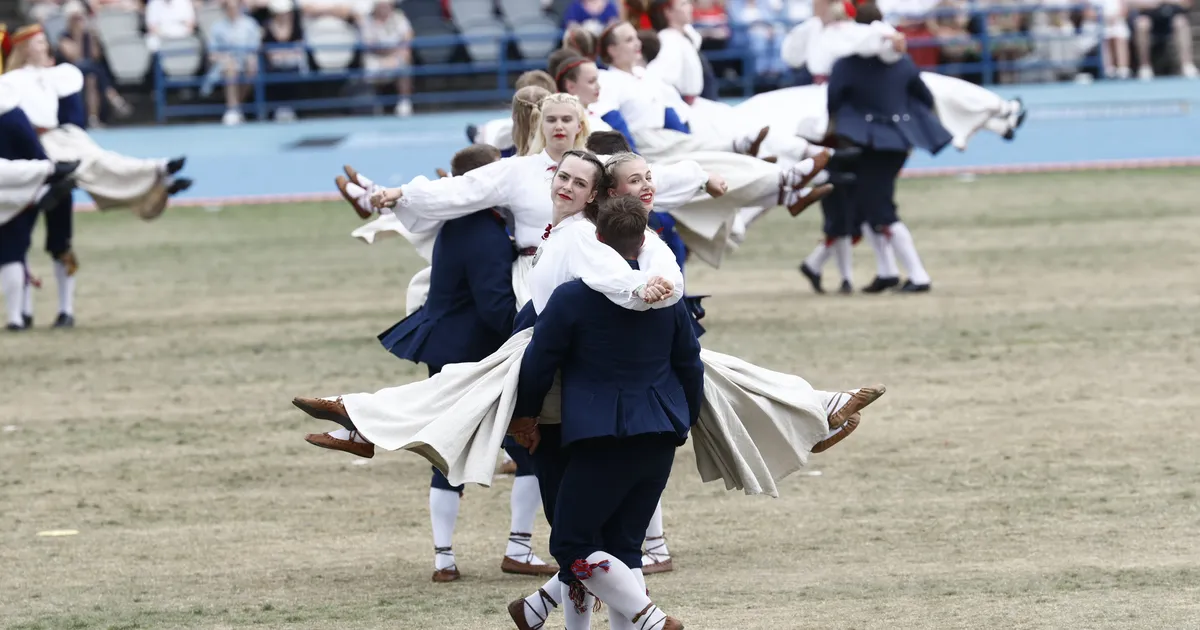 Tugev tuul ja äike võivad räsida laulu- ja tantsupidu