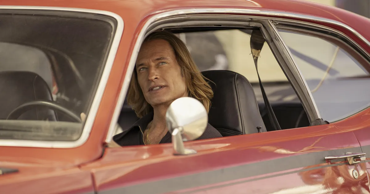 INTERVJUU ⟩ Näitleja Josh Holloway 70ndate​ kohta: «See oli teistsugune aeg. Kõik tundus vabam, inimesed ei varjanud end!»