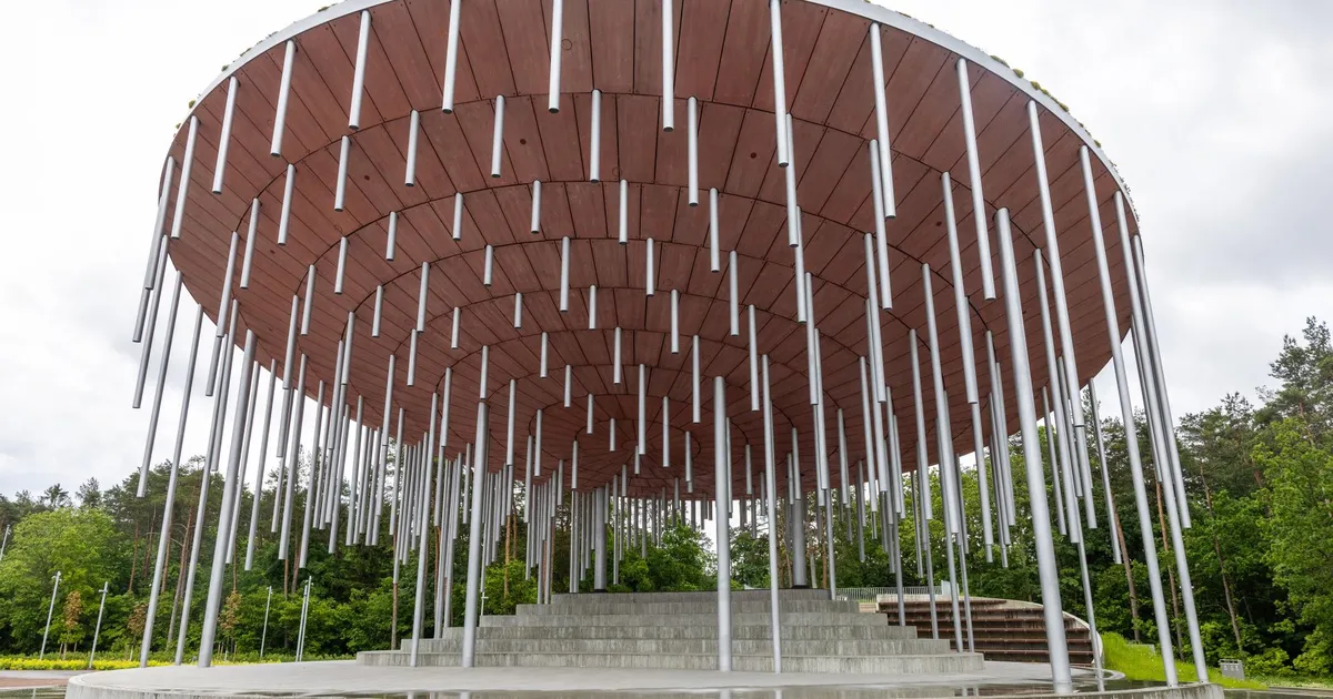 AEGRUUM ⟩ Vägevail voogudel üle me maa! Eesti laululavad