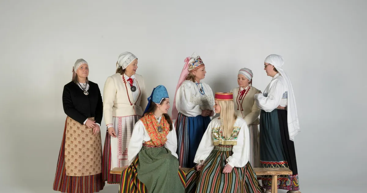 Rahva rõivast sai rahvarõivas koos laulupeoga