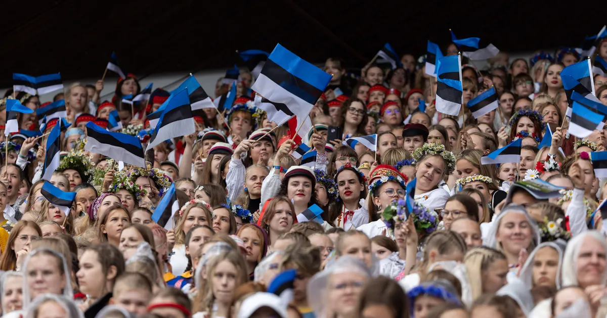 OTSEÜLEKANNE ⟩ Laulupeo suurkontsert Tallinna lauluväljakul