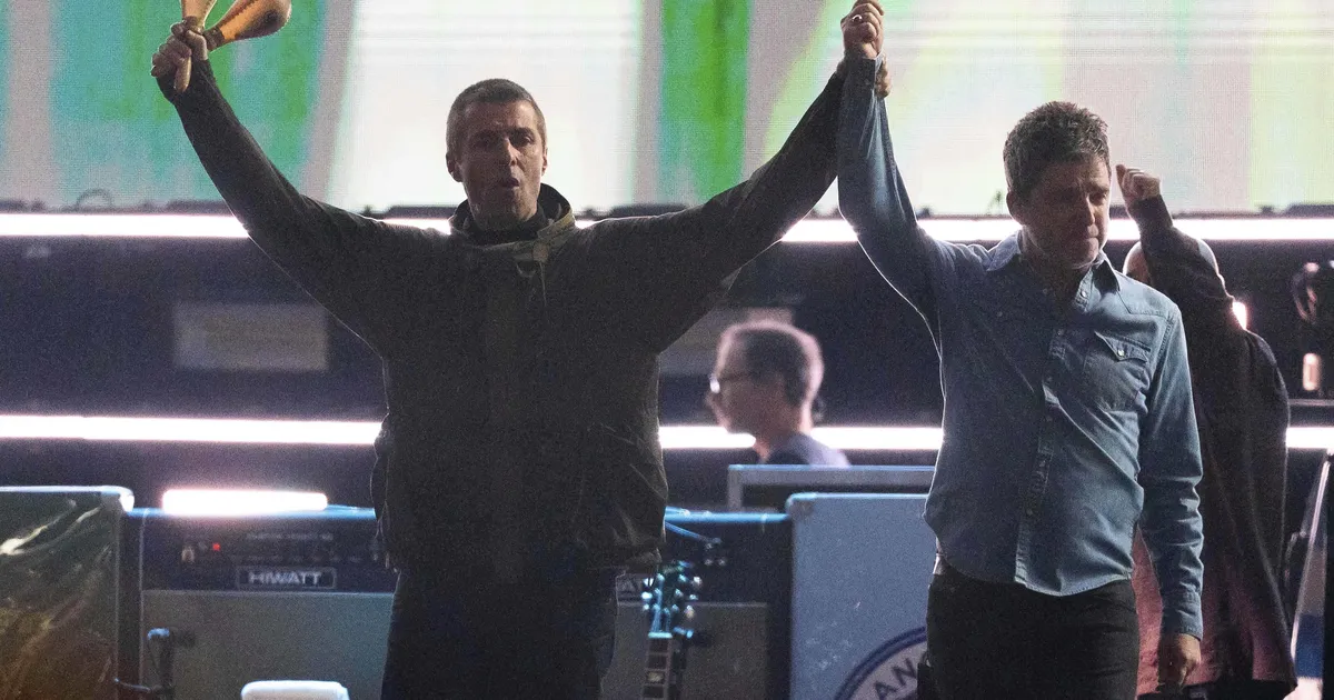 FOTOD ⟩ Tuur algas! Legendaarne Oasis andis üle 16 aasta taas kontserdi