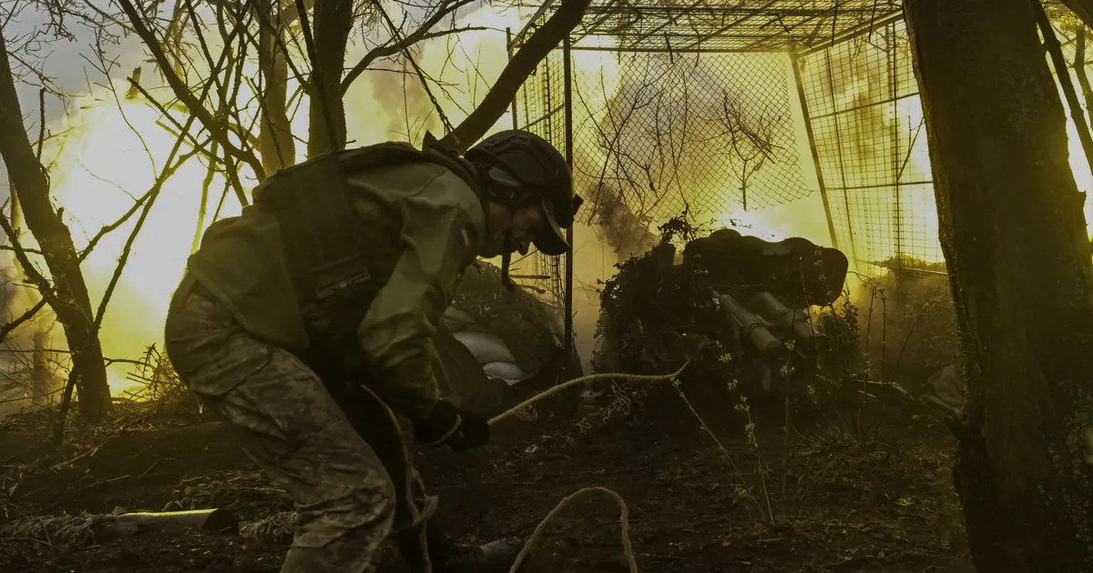 Hollandi luure: Venemaa viskab droonidelt Ukraina sõduritele keelatud mürkgaasi