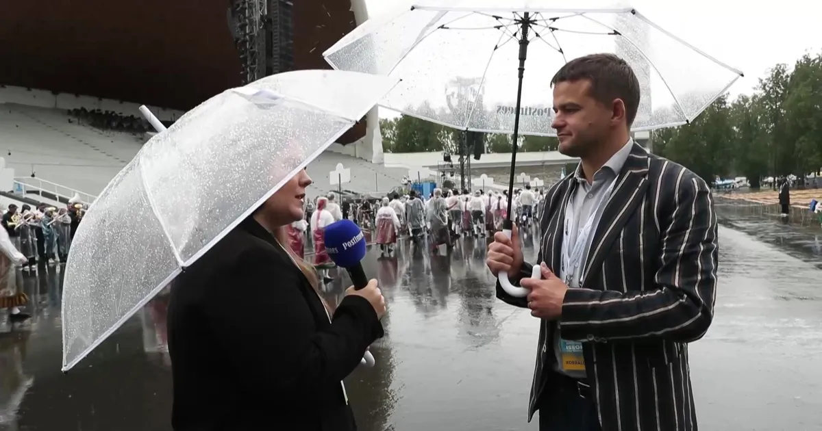 VIDEO ⟩ Urmo Saareoja laulupeost: meid ei heiduta vihm ja see, kui elekter peaks ära minema
