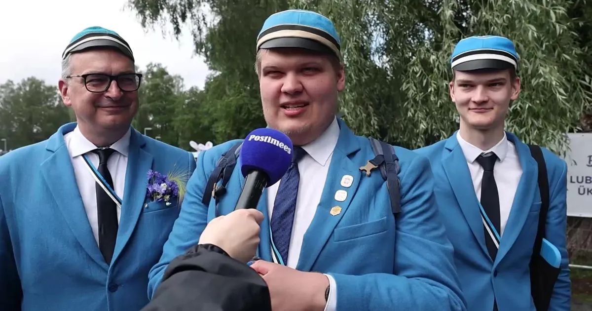 VIDEO ⟩ Meeskoor: tahaks juba «Mesipuud» laulda