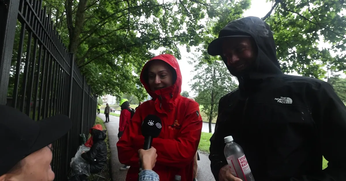 VIDEO ⟩ «Kui turvamees ei vaata, siis ronime üle!» Lauluväljaku aia taha kogunes ka piletita publikut