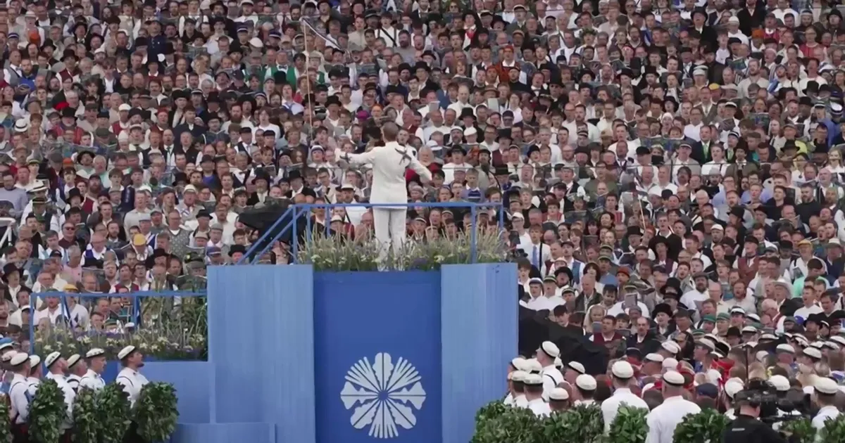 VIDEO ⟩ Ühendkooride esituses kõlas võimsalt «Sa oled ainus»