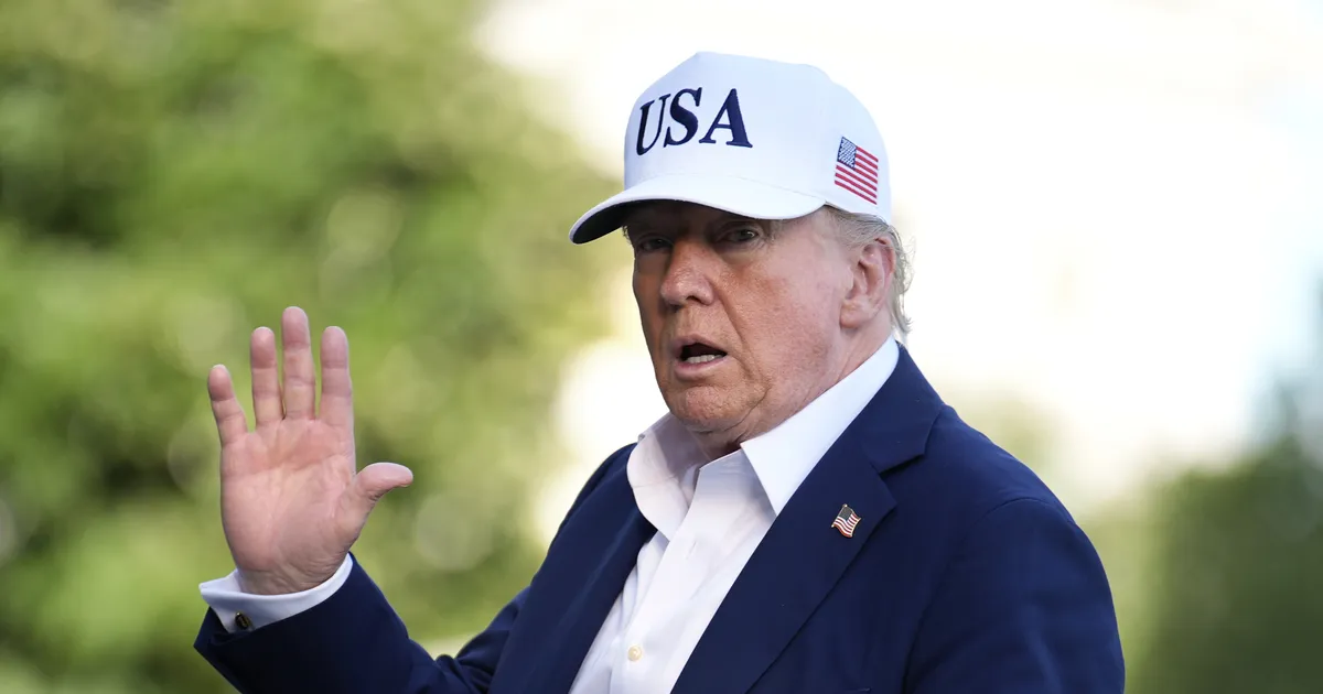 Trump lükkas edasi kõrge tollimaksu rakendumise augustini