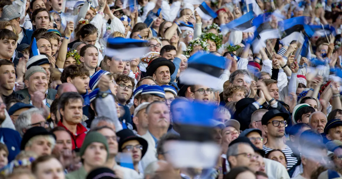 NALJAKAS VÕI LABANE? ⟩ TikTokis kütavad kirgi laulupeost valminud isemoodi klipid. Heli Jürgenson: minu meelest on see taunimisväärne