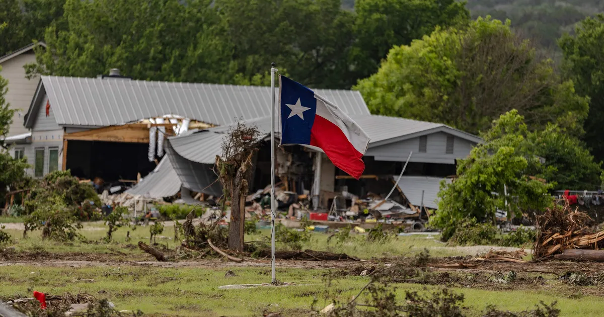 VIDEO ⟩ Texase tulvad pühkisid minema lastelaagri ja tapsid üle 80 inimese