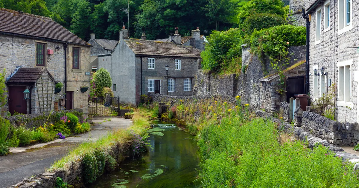 Inglise küla kuulsus muutus piinlikuks probleemiks: külaelanikud kurdavad inimeste väljaheidete üle