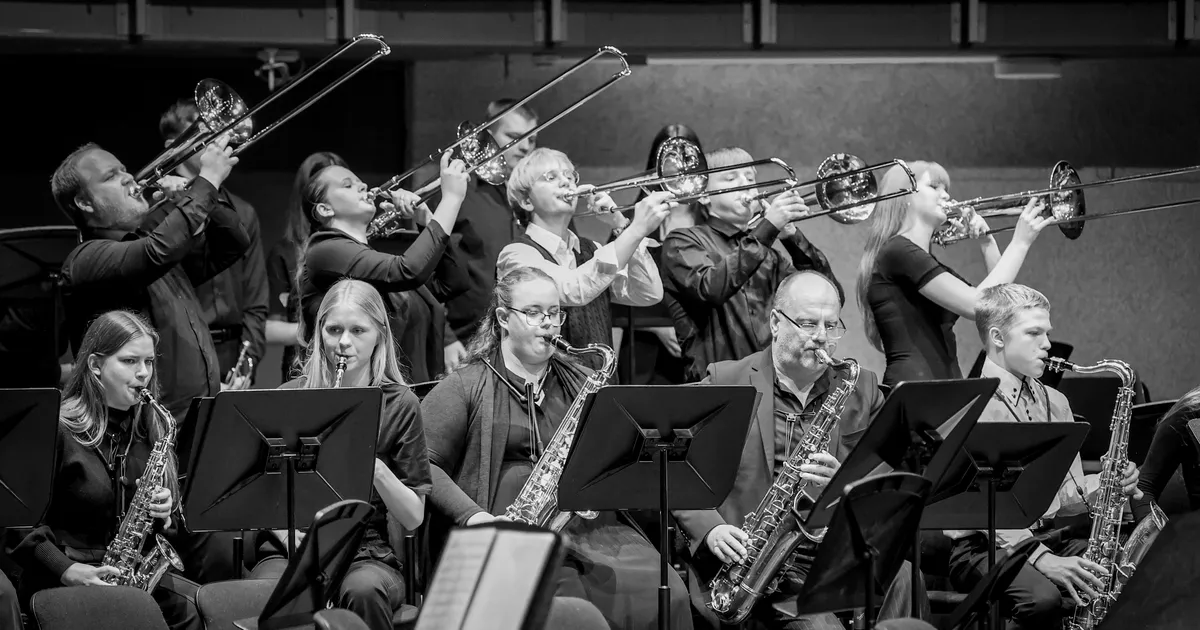 Pärnu Port Artur teeb 150. sünnipäeval muusikakoolile kauni kingituse