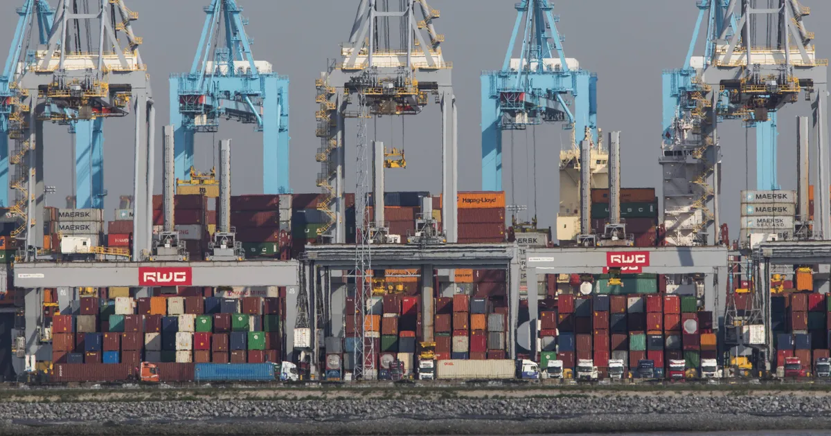 Euroopa suurim kaubasadam teeb ettevalmistusi võimalikuks sõjaks Venemaaga