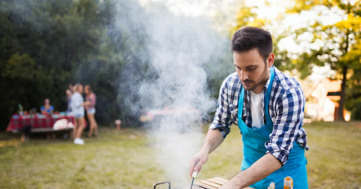 TEEME SELGEKS ⟩ Kes korvab kahjud, kui suvisest grillimisest saab alguse tulekahju?