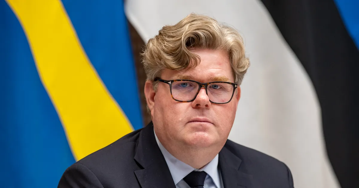 VIDEO ⟩ Rootsi justiitsministri Facebooki sõnum pani kukalt kratsima: kas salakood?