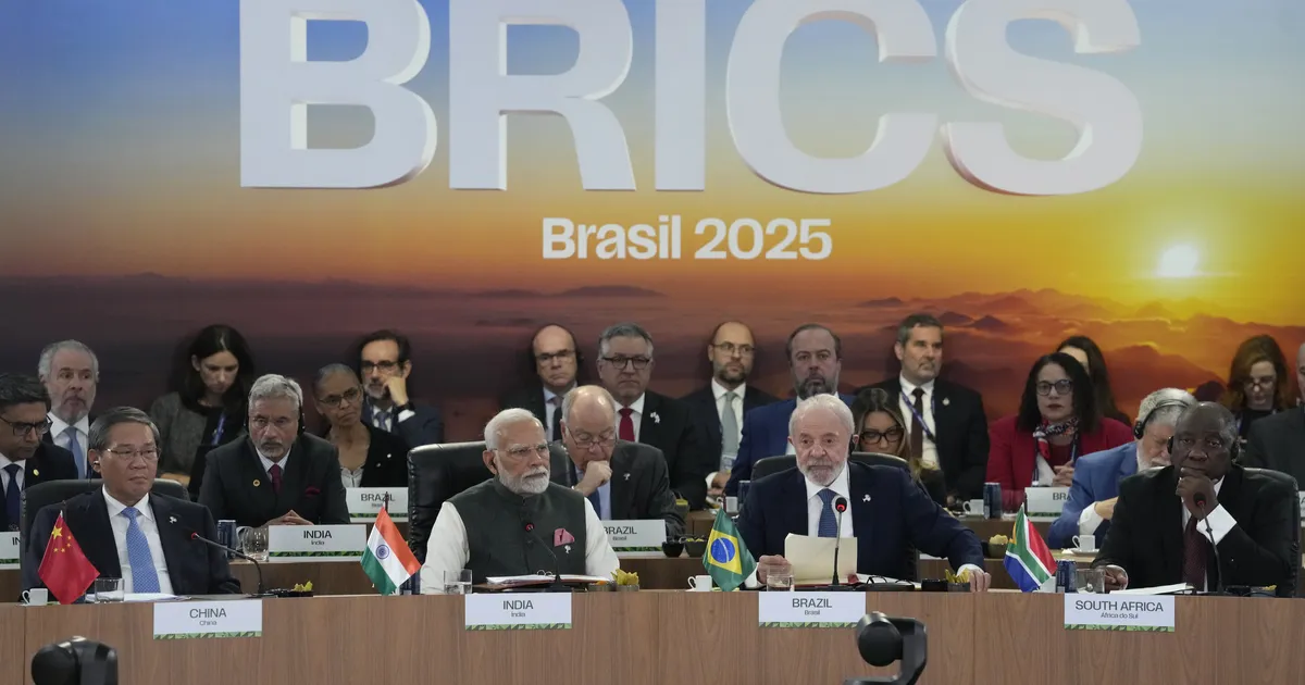 TOOMAS ALATALU ⟩ BRICSi tippkohtumine ilma tippudeta