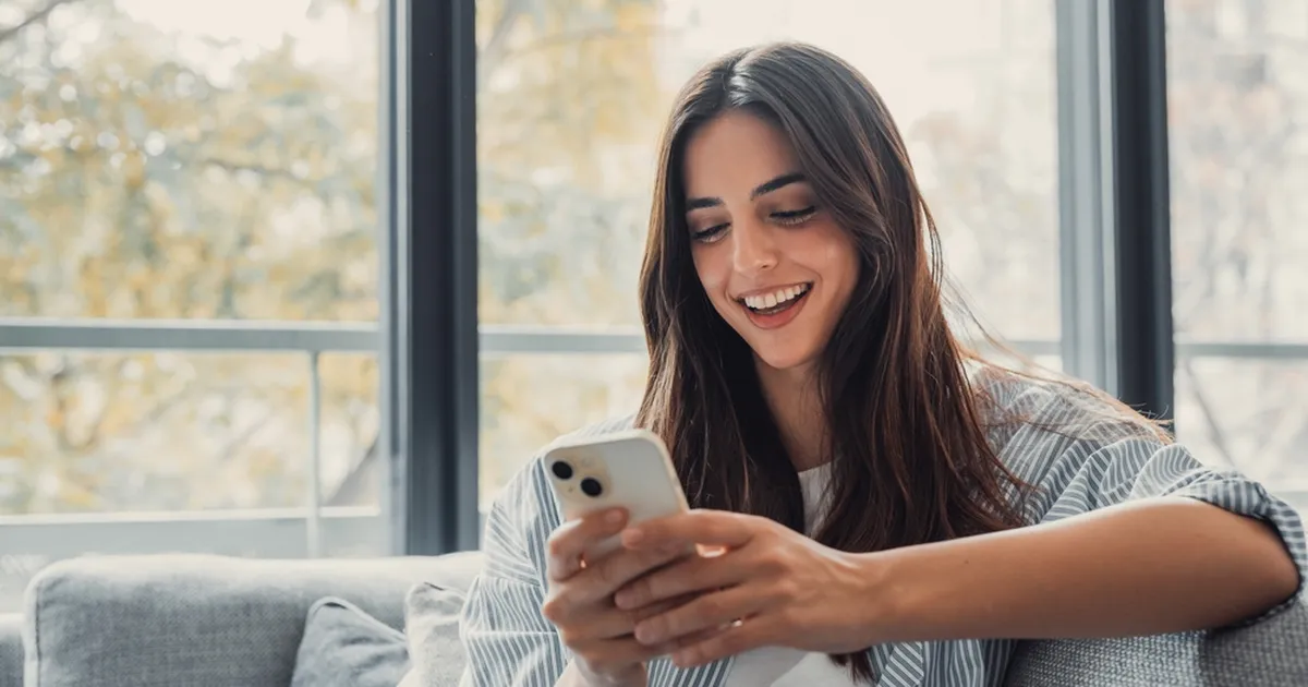 KAS TEADSID? ⟩ See lihtne sõnumiharjumus muudab sind partneriga emotsionaalselt lähedasemaks