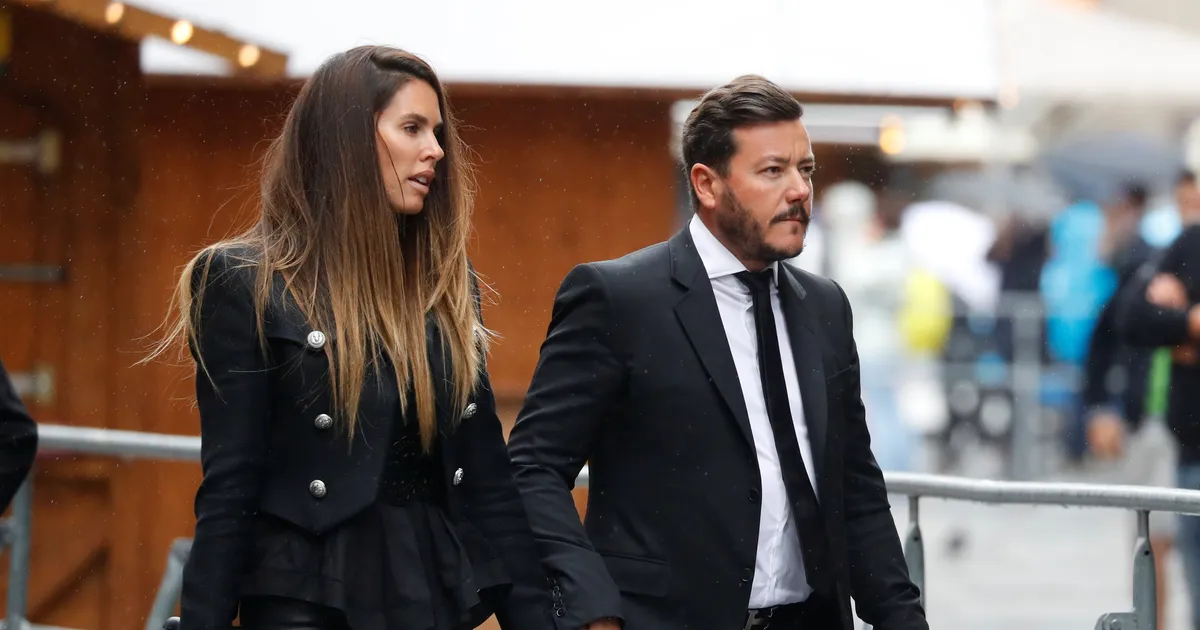 Rolexid, juveelid ja sularaha: laostunud ja vangis istuv miljardär jäi vara peitmisega vahele – musta töö tegi ära tema naine