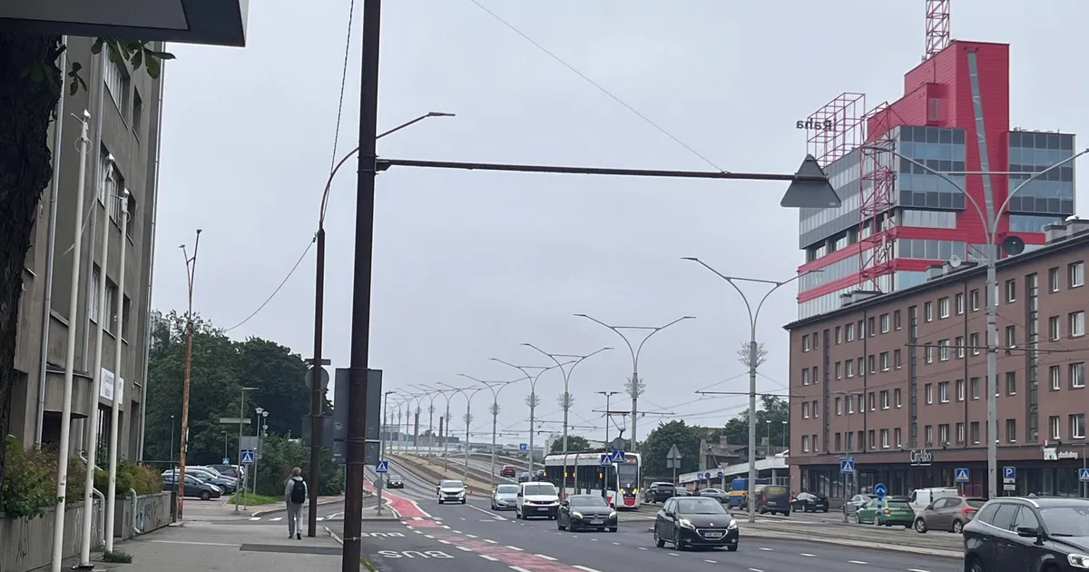 Tondil jäi veidikeseks trammiliiklus voolukatkestuse tõttu seisma