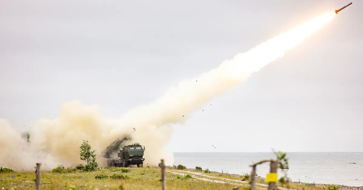 Kaitsevägi saab uute väeüksustena rügemendi ja patarei