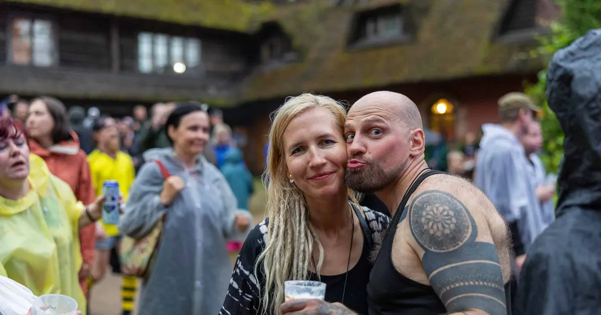 SUUR GALERII ⟩ Kosmikud, vihm ja lasteaed! Käbliku festival tuli tänavu võimsamalt kui kunagi varem