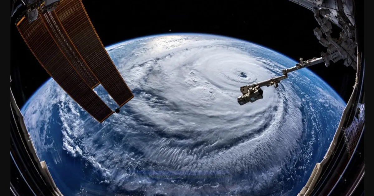 Teadlased: orkaane saab tolmuga vaikima sundida – aga see peab olema ikka eriline tolm