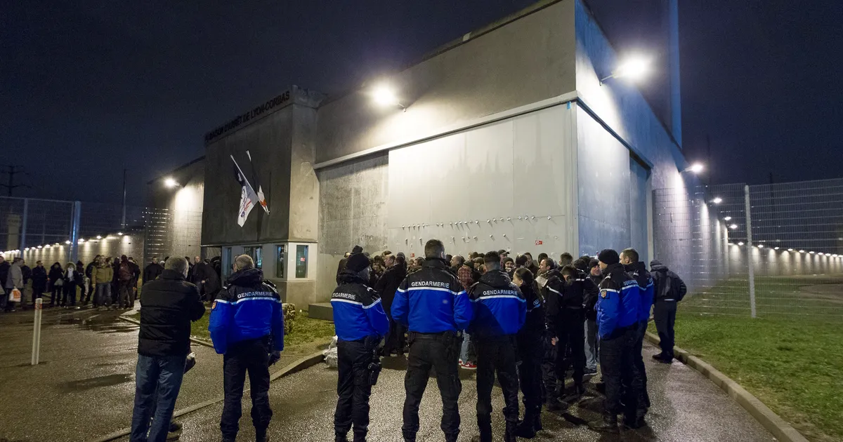 Prantsusmaal põgenes vang vabaks lastud kamraadi kotis