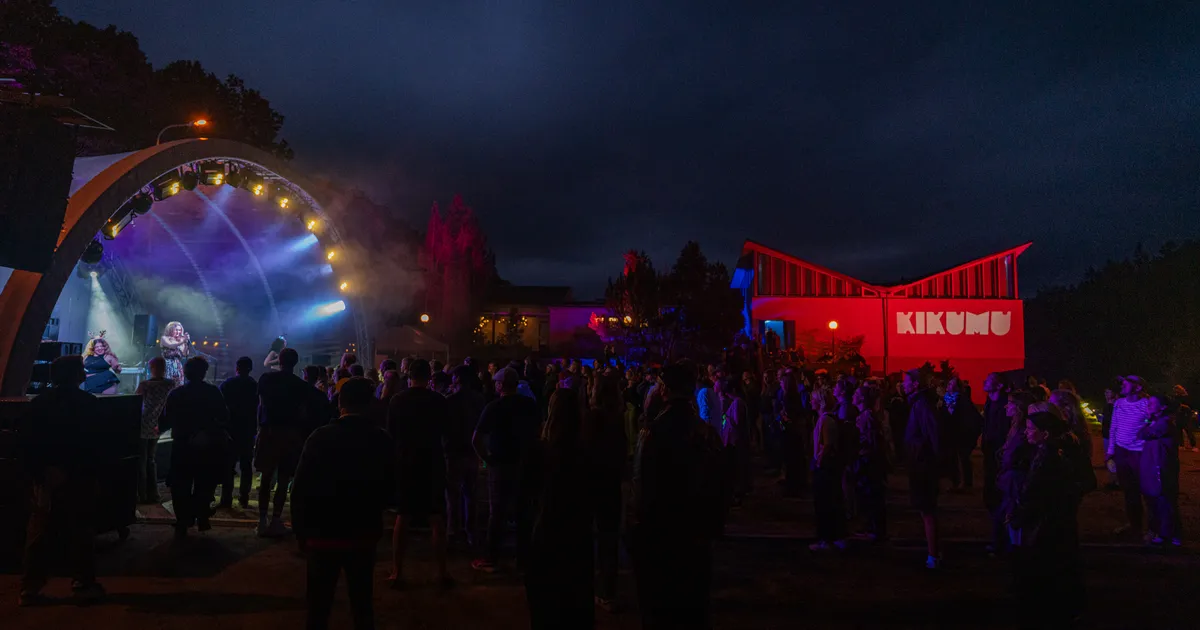 GALERII ⟩ KiKuMul oli suvi, modernism ja muusika