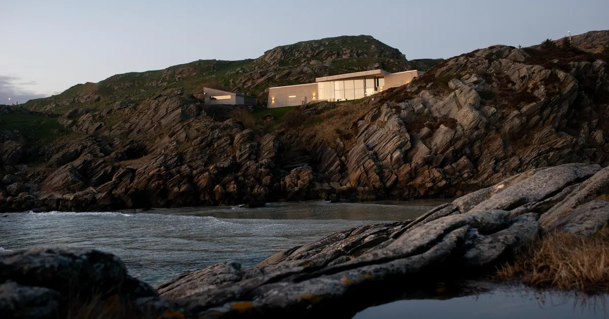 Julge ilu kaljuserval: Norra uusim arhitektuuriime ühendab vaikuse, looduse ja luksuse