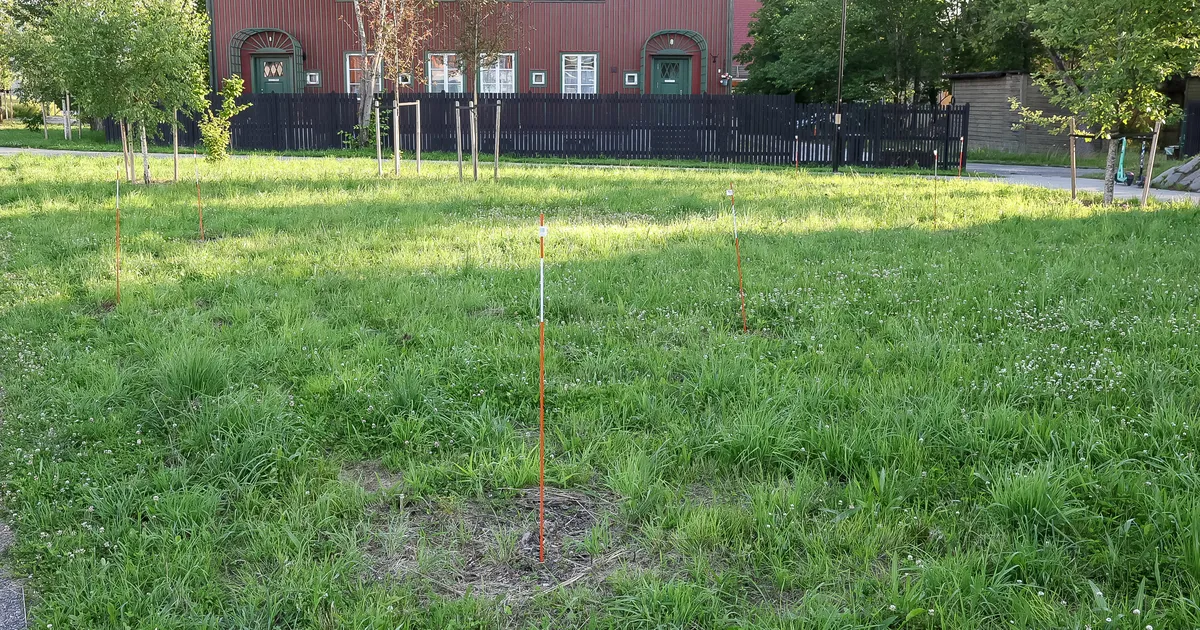 FOTOD ⟩ Uus-Veerenni tänava hävitatud pargi taastamine algab sel nädalal