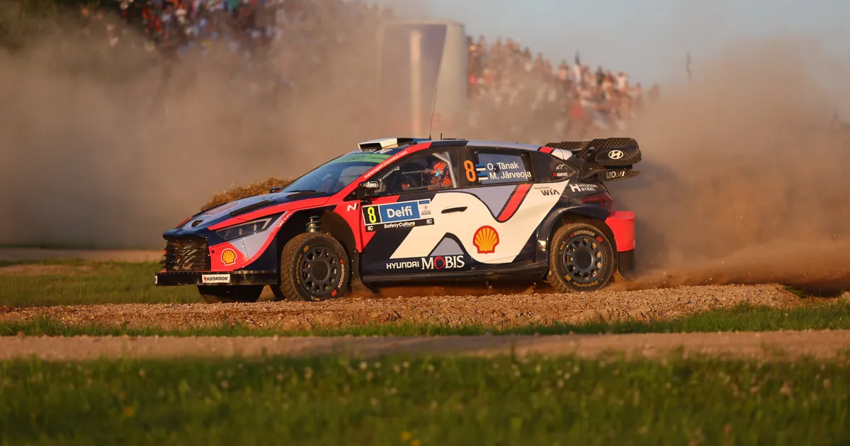 VIDEO ⟩ Tänak elas Rally Estonia esimesel tõsisel kiiruskatsel üle äreva hetke