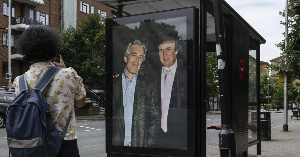 WSJ: Jeffrey Epsteini sõbrad saatsid talle 50. juubeli albumi jaoks nilbeid kirju. Üks tuli Trumpilt