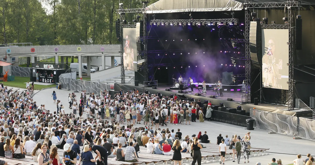 PILDID ⟩ «Draakonid» andsid Tartu lauluväljakul oma viimse kontserdi