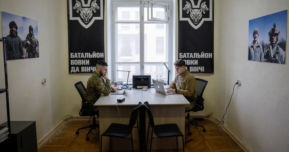 Venemaa on mobilisatsiooni häirimiseks intensiivistanud rünnakuid Ukraina värbamisbüroode pihta