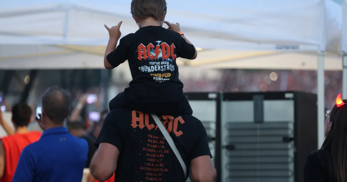 65 000 INIMEST ⟩ Kuidas valmistuda AC/DC suurkontserdiks?