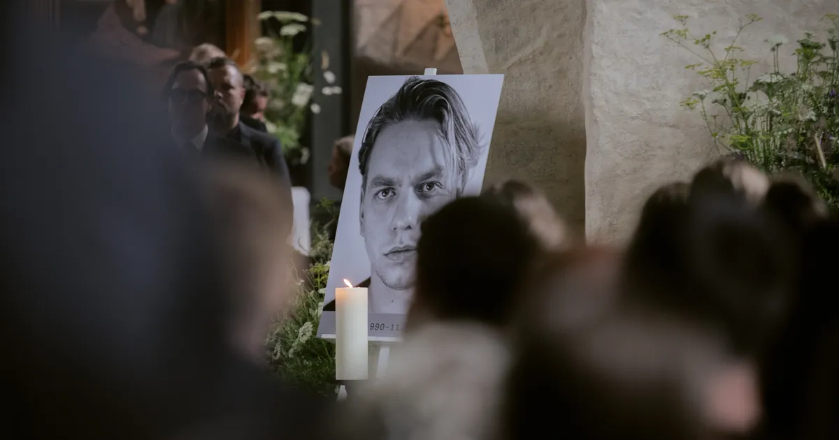 GALERII ⟩ Varalahkunud Jörgen Liik saadeti viimsele teele