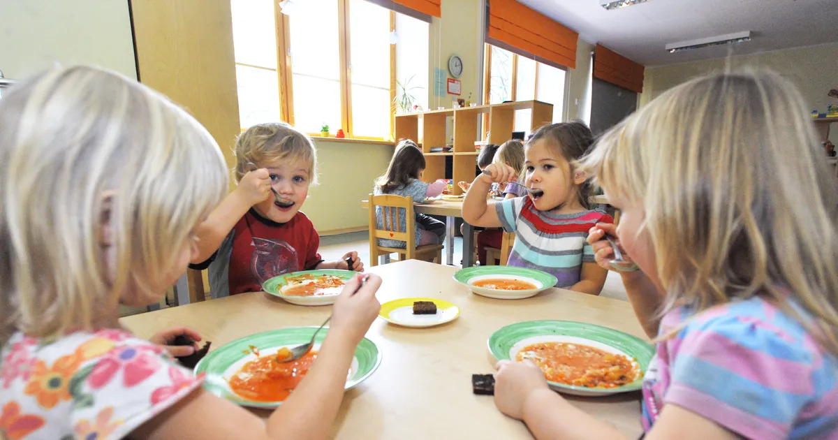 Lasteaedade ja koolide toit muutub sügisest tervislikumaks ja mitmekesisemaks