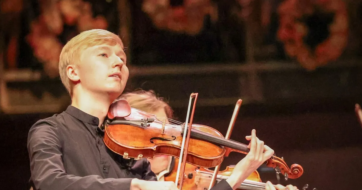 UHKE VÄRK ⟩ Hans Christian Aaviku debüütalbum pälvis kiitust mainekas muusikaväljaandes