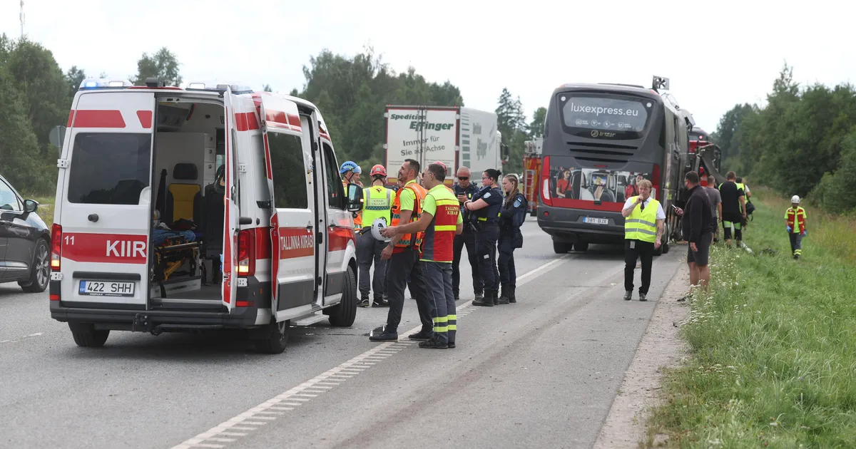 Riigikogu liige sattus raskesse liiklusõnnetusse: mokk on katki nagu jänes Adalberdil