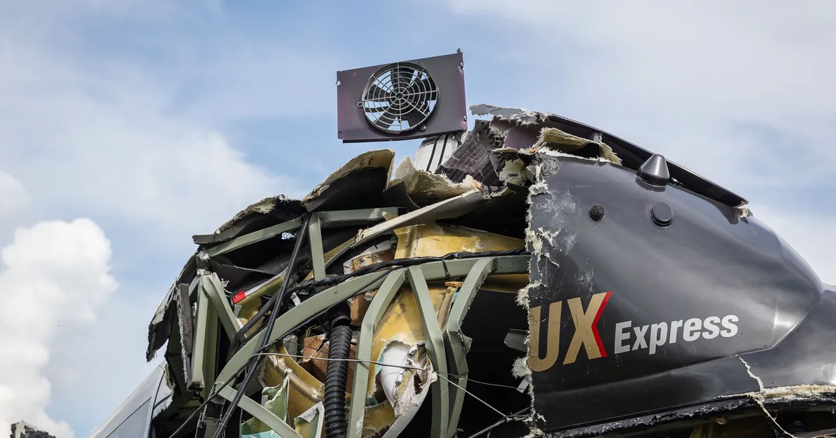 Lux Express: bussijuht ei kasutanud avarii hetkel mobiili